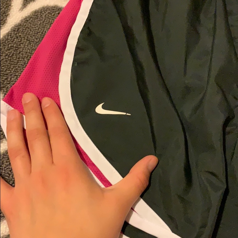Nike shorts - Picture 2 of 3